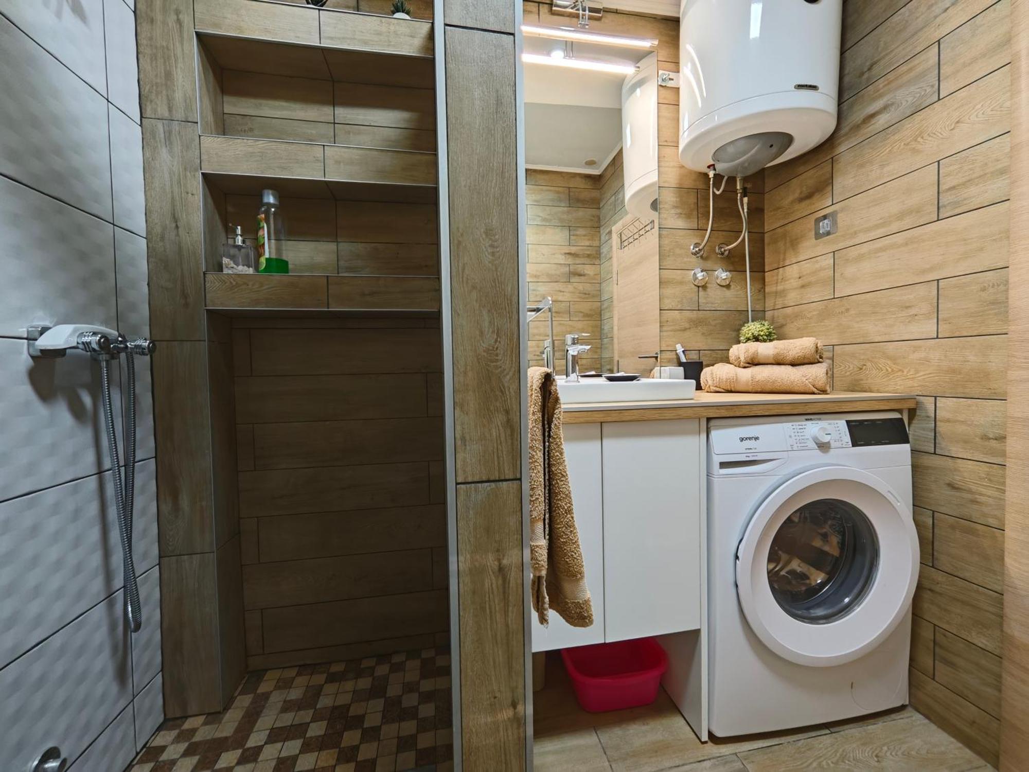 Apartman Julija Donji Milanovac Ngoại thất bức ảnh