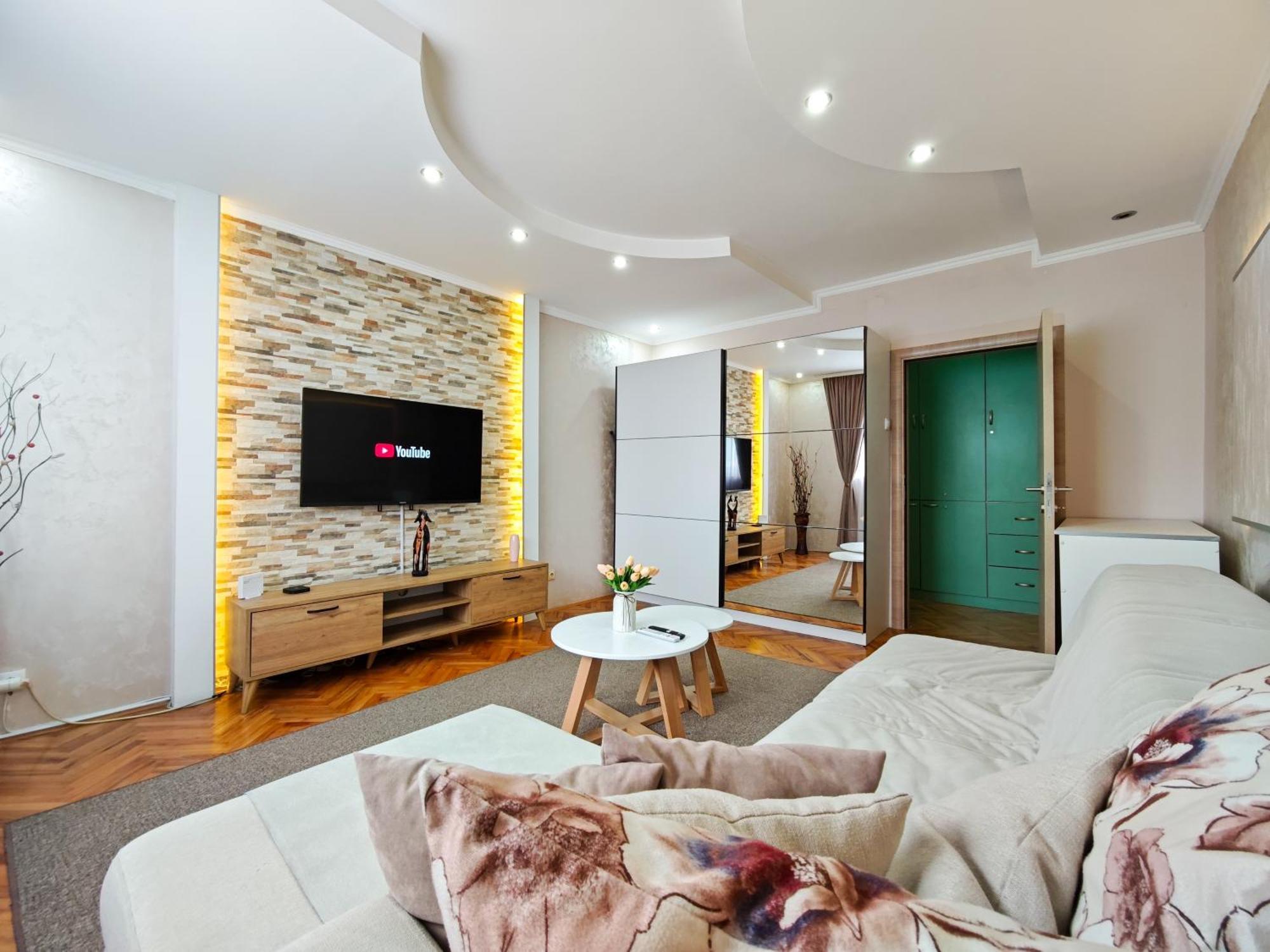 Apartman Julija Donji Milanovac Ngoại thất bức ảnh