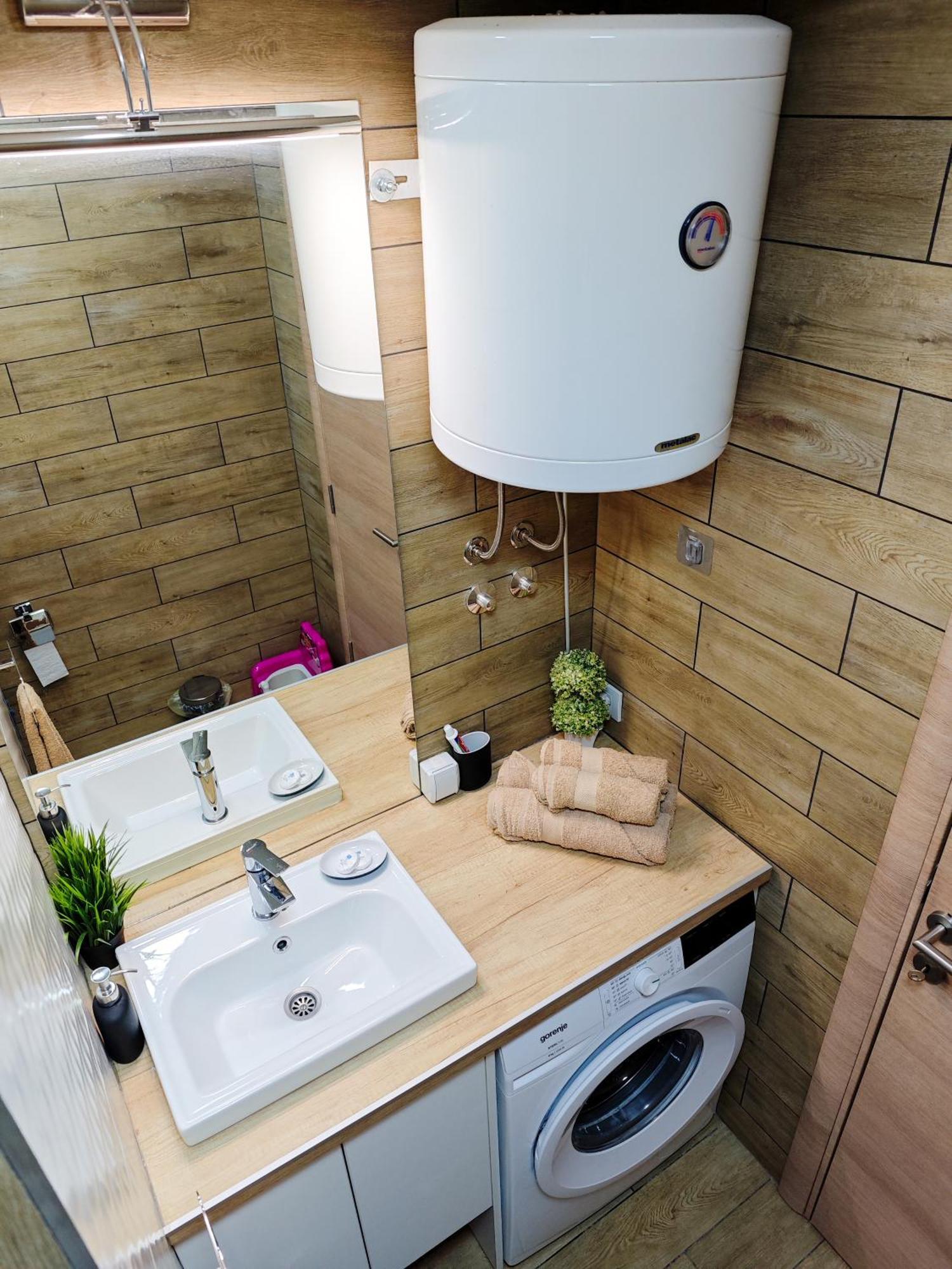 Apartman Julija Donji Milanovac Ngoại thất bức ảnh
